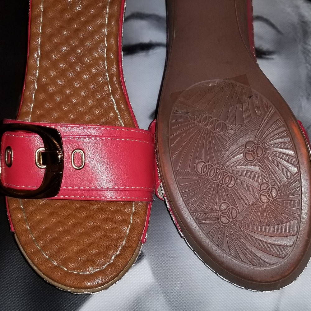 Wedges - Picture 2 of 2